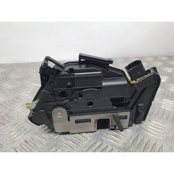 Cerradura Puerta Delantera Derecha Para Volkswagen Up!