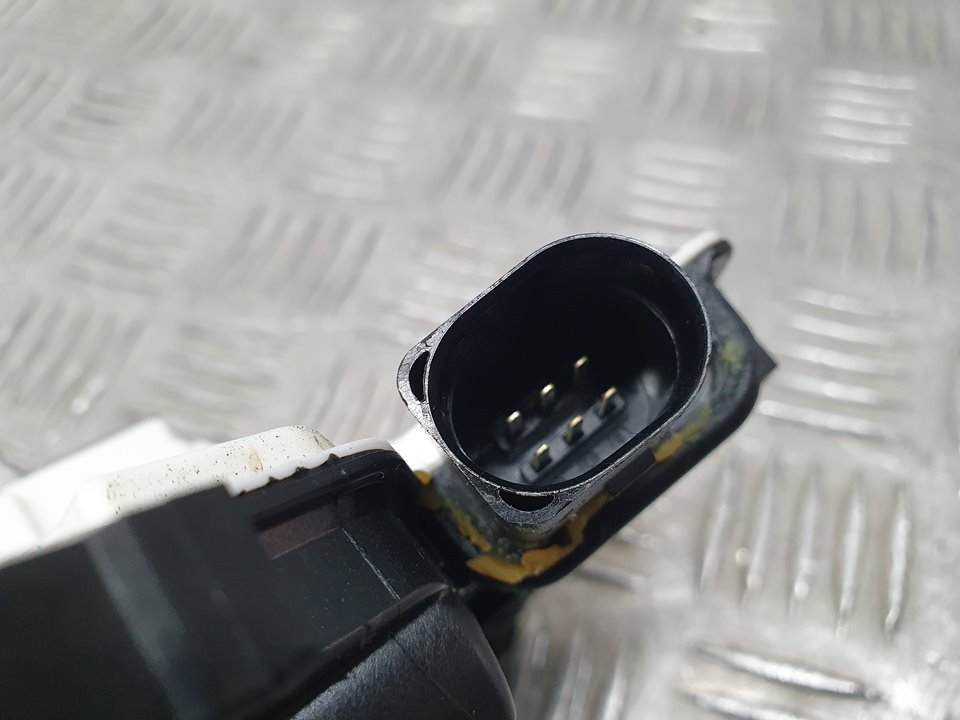Cerradura Puerta Delantera Derecha Para Volkswagen Up!