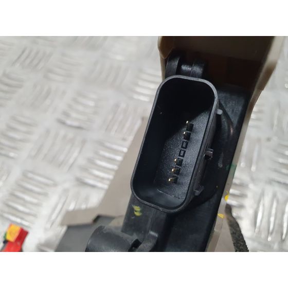 Cerradura Puerta Trasera Derecha Para Kia Xceed