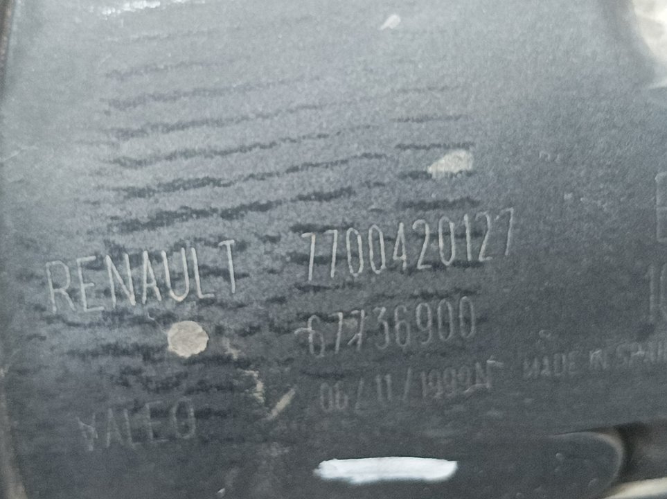 Faro Antiniebla Derecho Para Dacia Duster