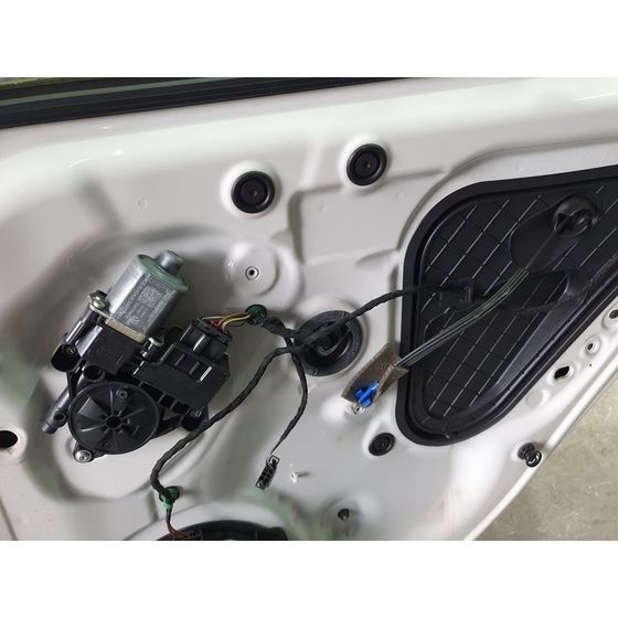 Elevalunas Trasero Derecho para Seat Leon (5F1)