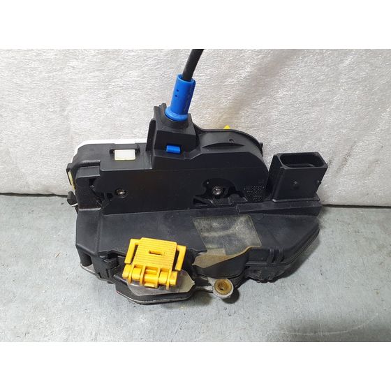Cerradura Puerta Delantera Izquierda Para Opel Astra J Lim.