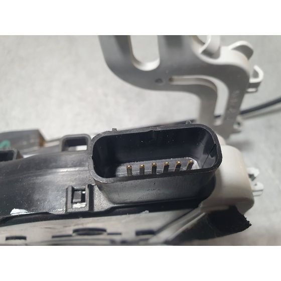 Cerradura Puerta Delantera Derecha Para Hyundai Ix20