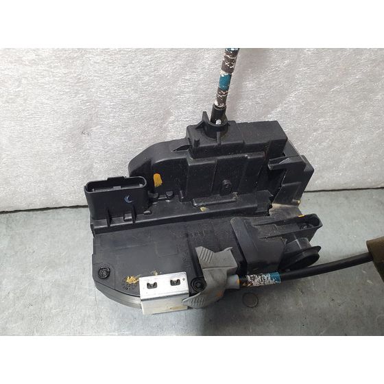 Cerradura Puerta Trasera Izquierda Para Nissan Pulsar