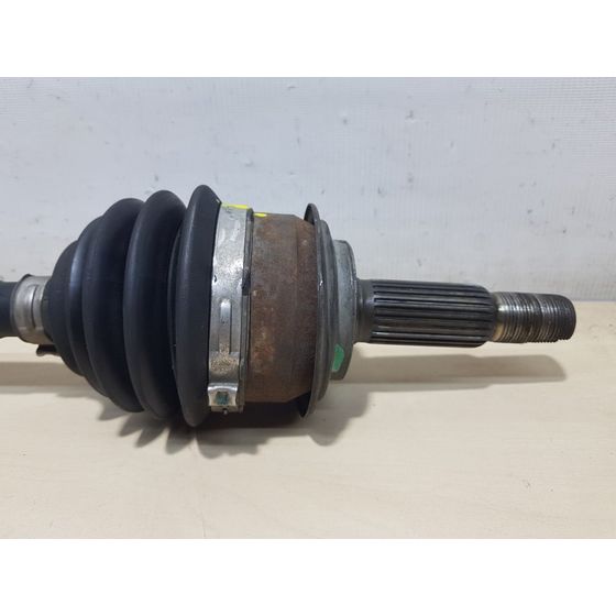 Transmision Delantera Izquierda Para Toyota Yaris