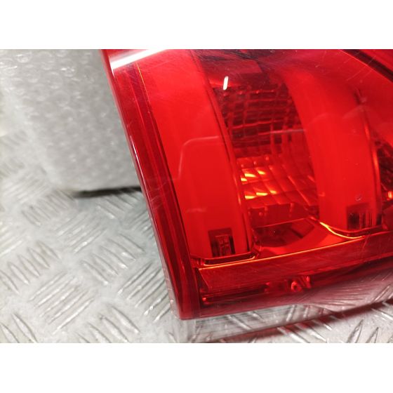 Piloto Trasero Izquierdo Para Peugeot 2008