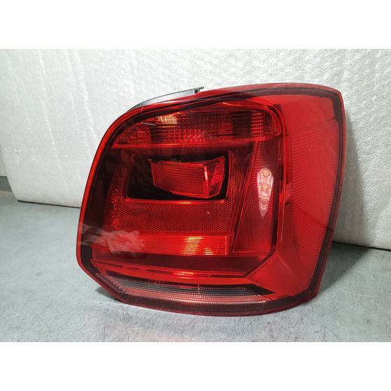 Piloto Trasero Derecho Para Volkswagen Polo