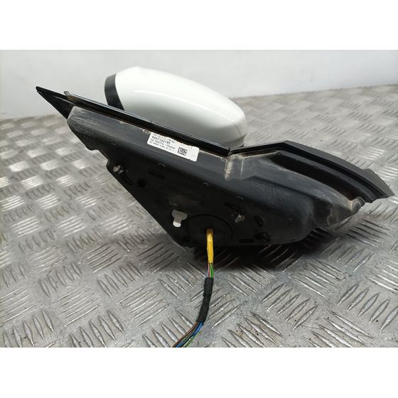 Retrovisor Izquierdo para Peugeot 2008 (P1)