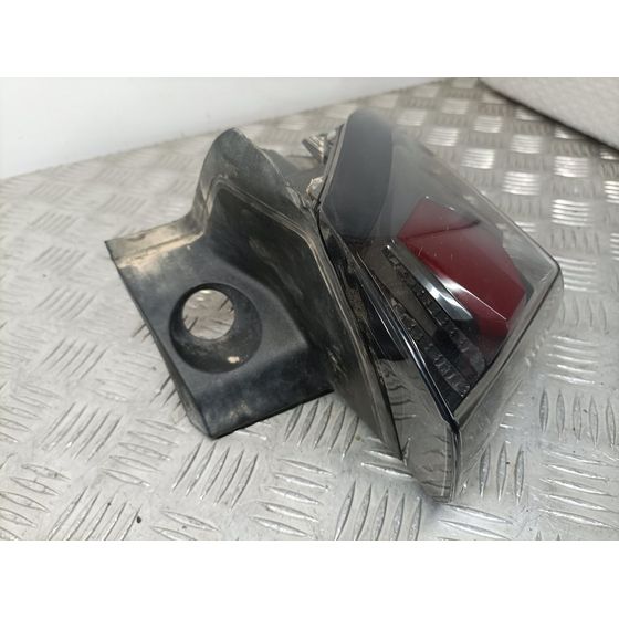 Piloto Trasero Derecho Para Peugeot 2008