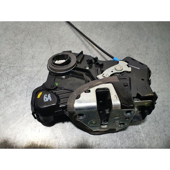 Cerradura Puerta Delantera Izquierda  Para Toyota Auris