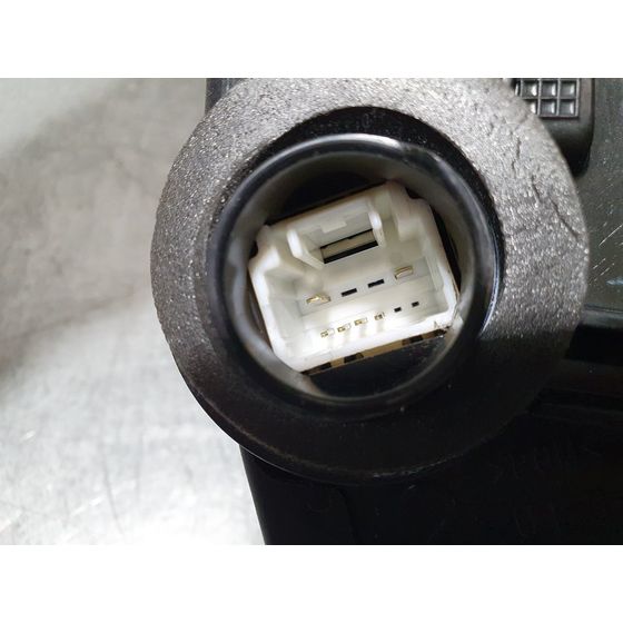 Cerradura Puerta Delantera Izquierda  Para Toyota Auris