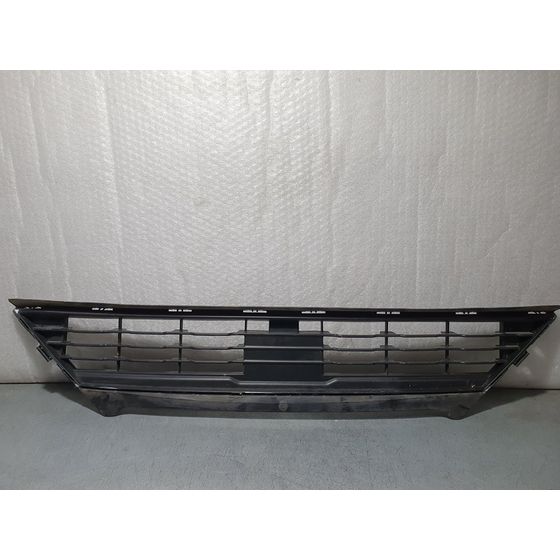 Rejilla Central Paragolpes Para Ford Fiesta