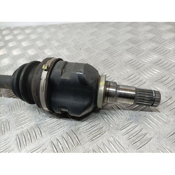 Transmision Delantera Izquierda Para Toyota Auris