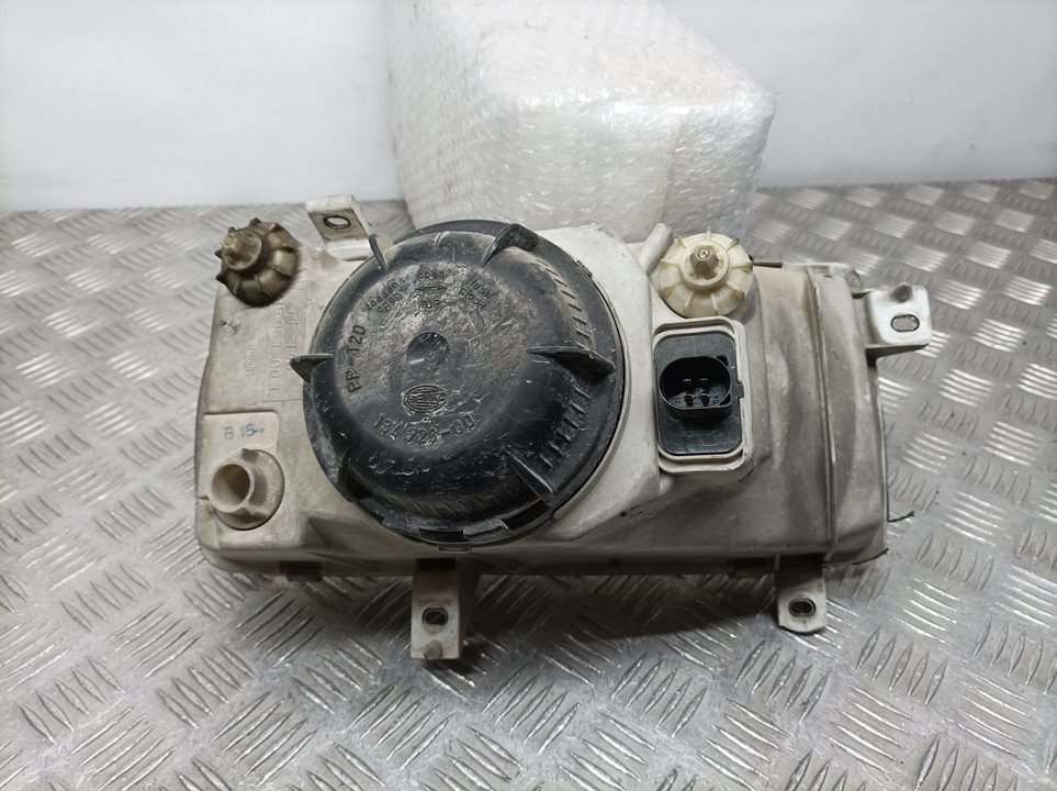 Faro Izquierdo Para Volkswagen Vento