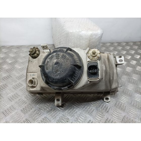 Faro Izquierdo Para Volkswagen Vento