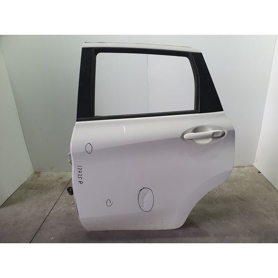 Puerta Trasera Izquierda Para Nissan Note