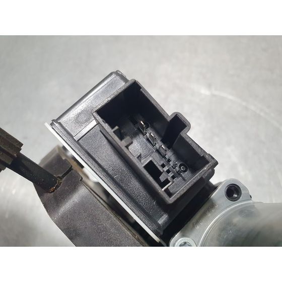 Elevalunas Trasero Derecho Para Volkswagen Golf Vii Lim.