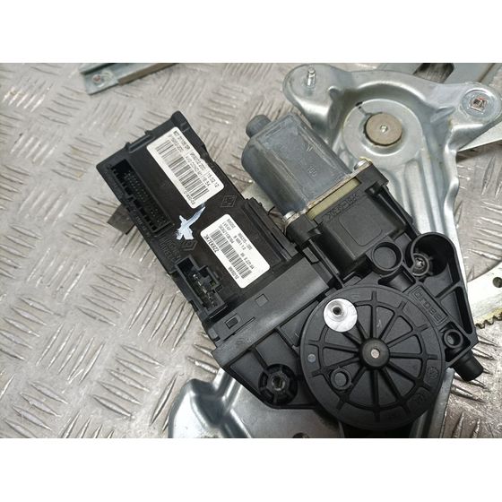 Elevalunas Delantero Izquierdo Para Renault Scenic Iii