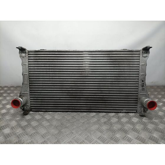 Intercooler Para Toyota Auris Touring Sports