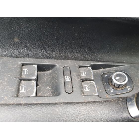 Mando Elevalunas Delantero Izquierdo Para Volkswagen Passat Cc