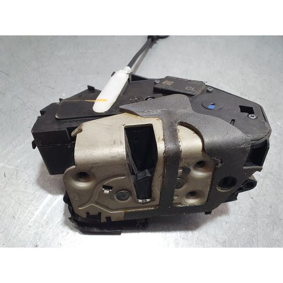 Cerradura Puerta Delantera Derecha Para Ford Fiesta