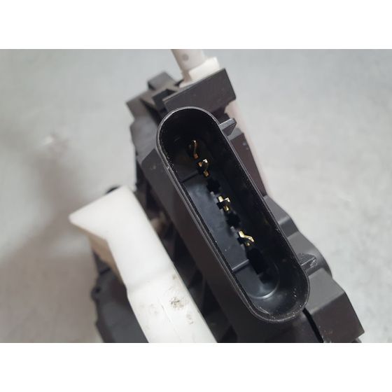 Cerradura Puerta Delantera Derecha Para Ford Fiesta