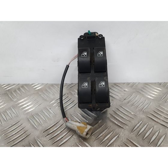 Mando Elevalunas Delantero Izquierdo para Tata Grand Safari