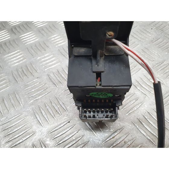 Mando Elevalunas Delantero Izquierdo para Tata Grand Safari