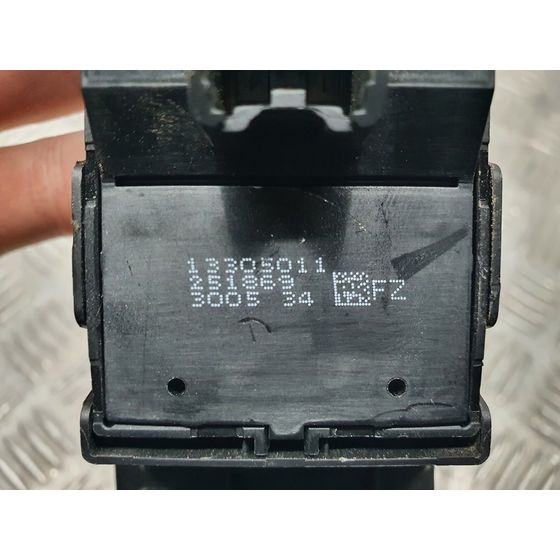 Mando Elevalunas Delantero Izquierdo para Opel Astra J Lim.
