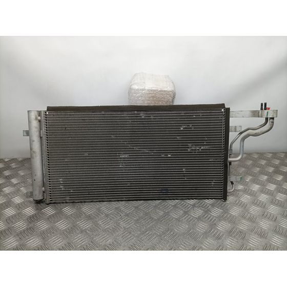 Condensador / Radiador Aire Acondicionado Para Hyundai I30