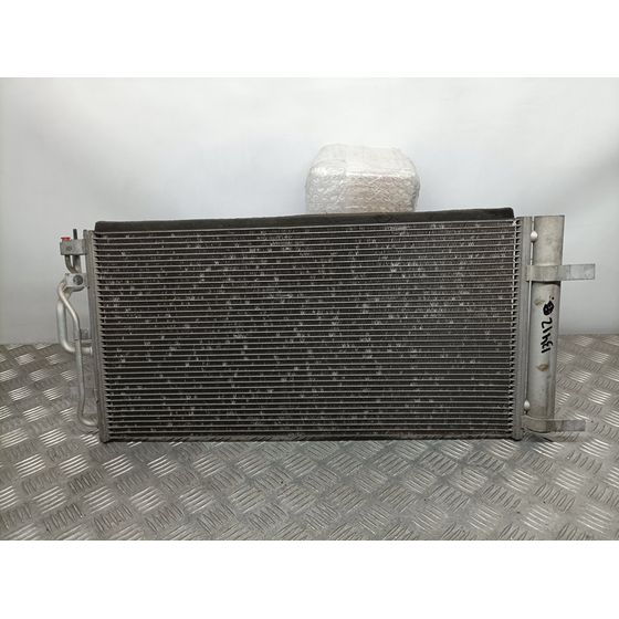 Condensador / Radiador Aire Acondicionado Para Hyundai I30
