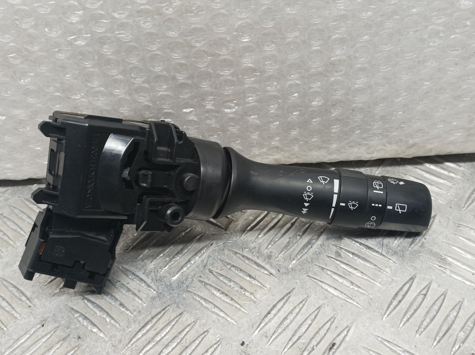 Mando Limpia Para Toyota Verso
