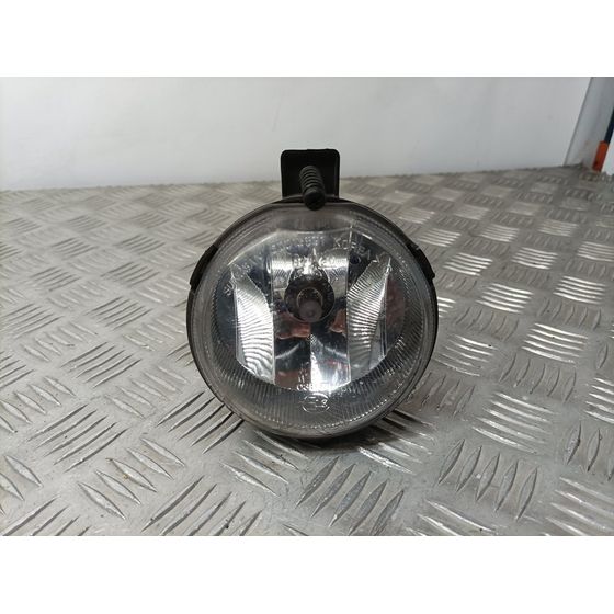 Faro Antiniebla Derecho Para Chevrolet Cruze Hatchback