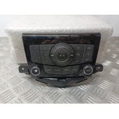 Mando Radio Para Chevrolet Cruze Hatchback
