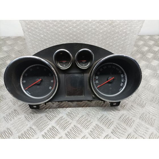 Cuadro Instrumentos Para Opel Astra J Lim.