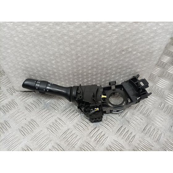 Mando Luces para Toyota Avensis (T27)