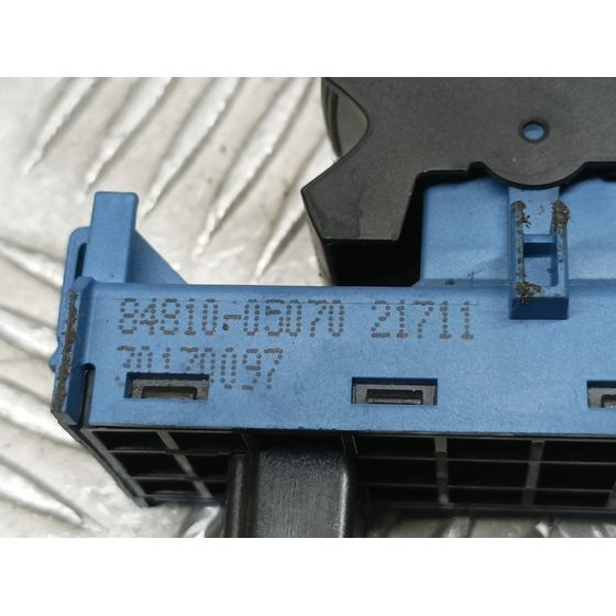 Mando Elevalunas Trasero Izquierdo Para Toyota Avensis