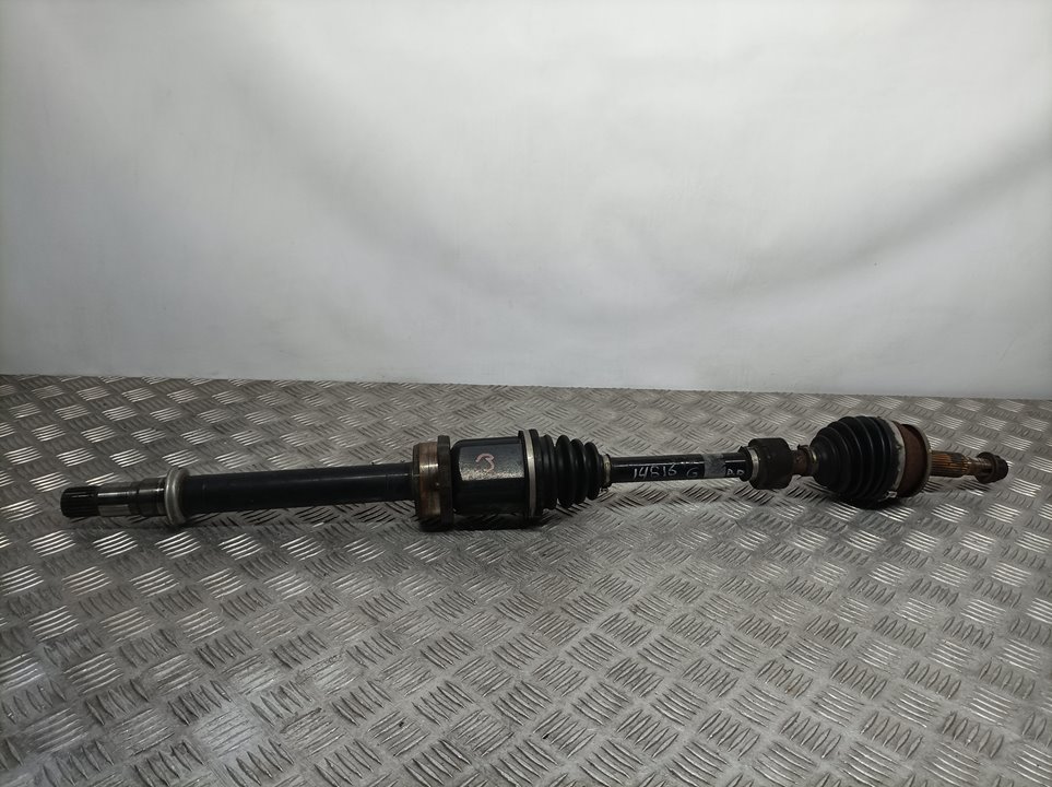 Transmision Delantera Derecha Para Toyota Avensis