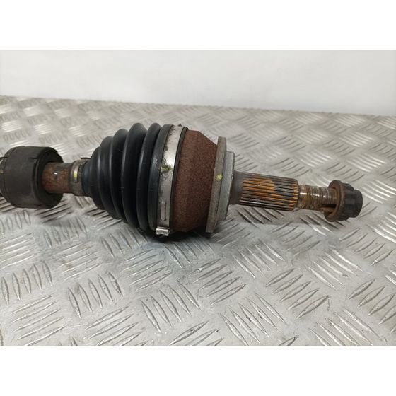 Transmision Delantera Derecha Para Toyota Avensis