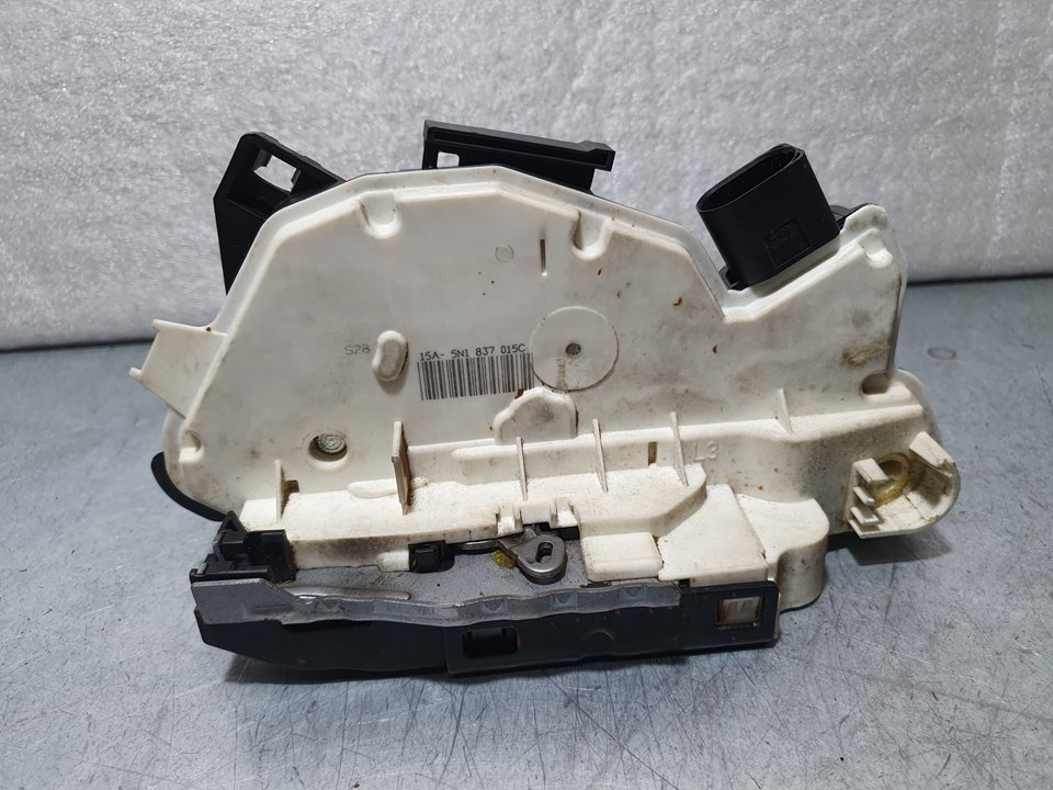 Cerradura Puerta Delantera Izquierda  Para Volkswagen Passat Cc