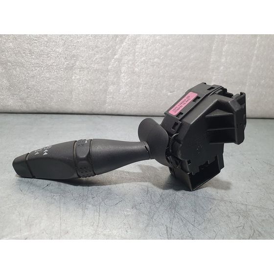 Mando Limpia Para Ford Fiesta