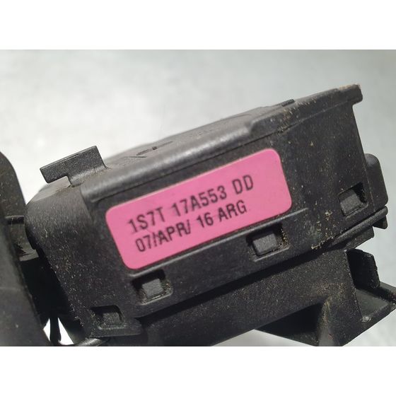 Mando Limpia Para Ford Fiesta