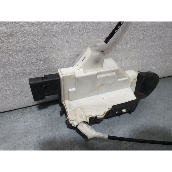 Cerradura Puerta Delantera Izquierda Para Peugeot 5008