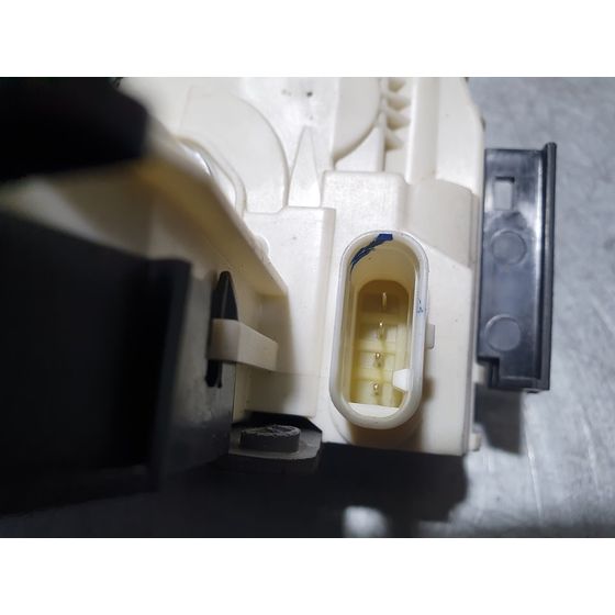 Cerradura Puerta Trasera Derecha para Mercedes-Benz Clase C (W204) Lim.