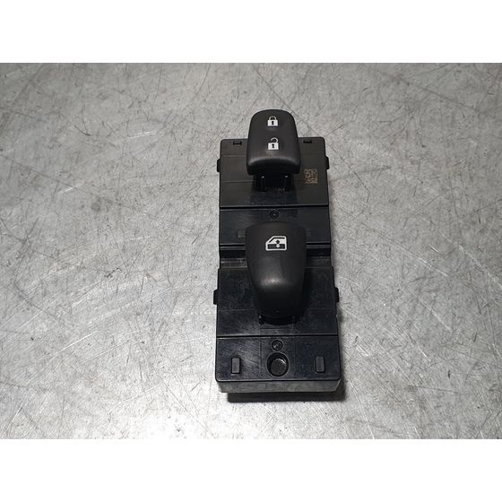 Mando Elevalunas Delantero Derecho Para Nissan Qashqai