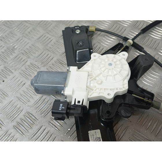 Elevalunas Delantero Derecho para Ford Focus Lim.