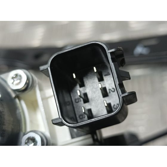 Elevalunas Delantero Derecho para Ford Focus Lim.