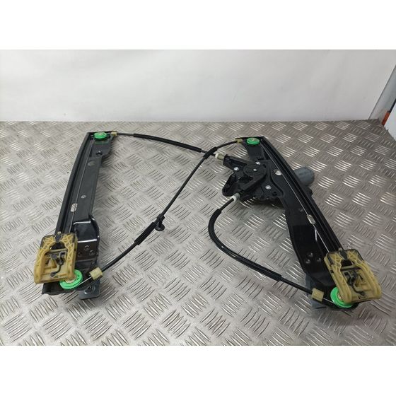 Elevalunas Delantero Derecho para Ford Focus Lim.