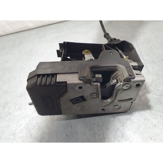 Cerradura Puerta Delantera Izquierda Para Renault Trafic Caja Cerrada