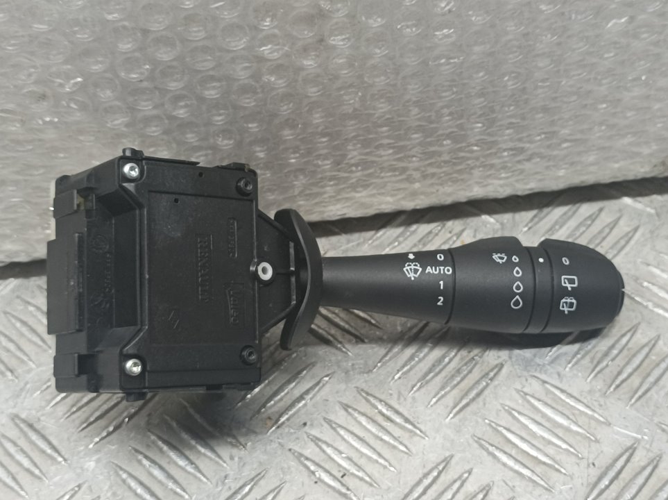 Mando Limpia Para Renault Captur